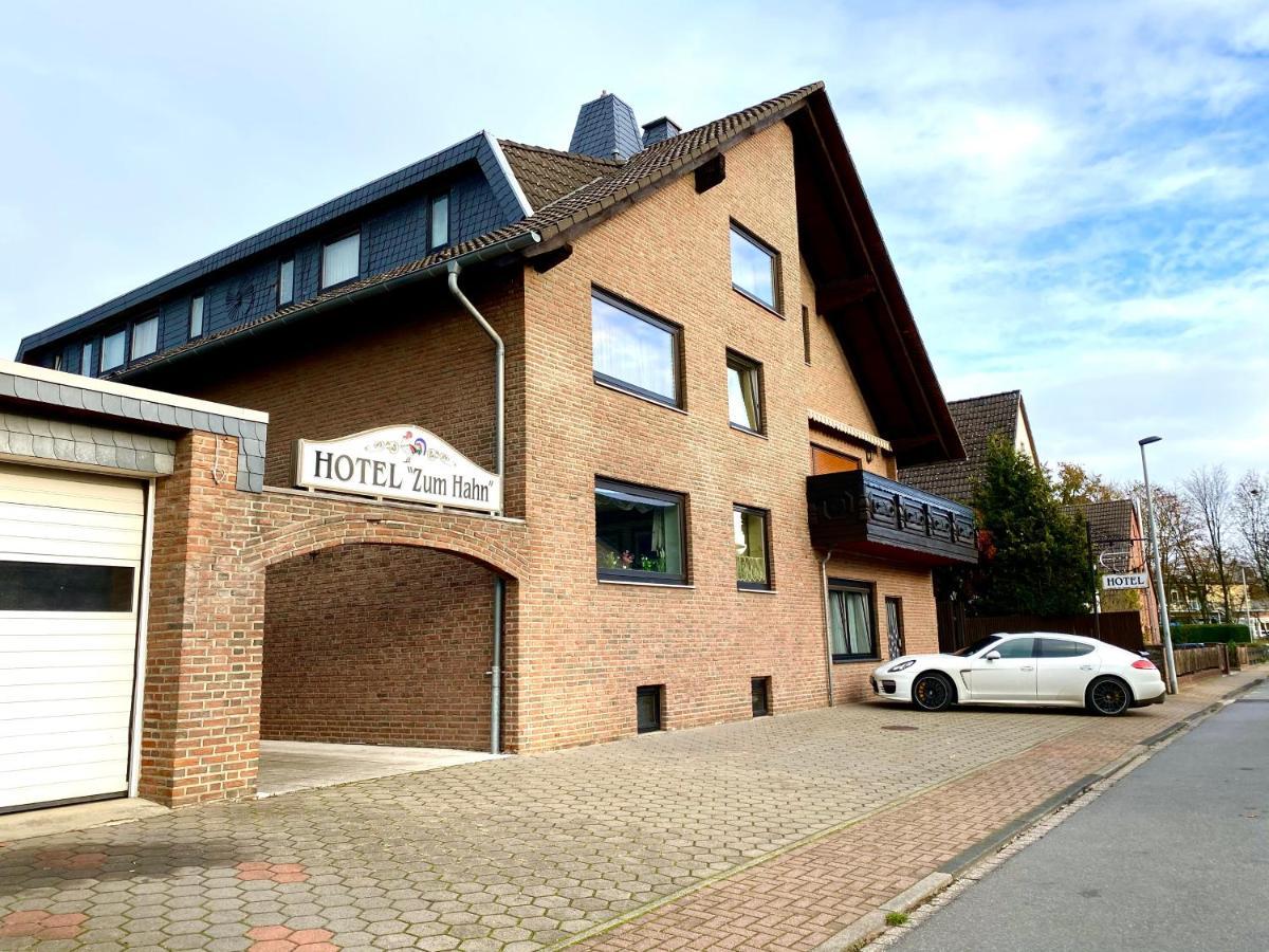Hotel Zum Hahn Garbsen Bagian luar foto